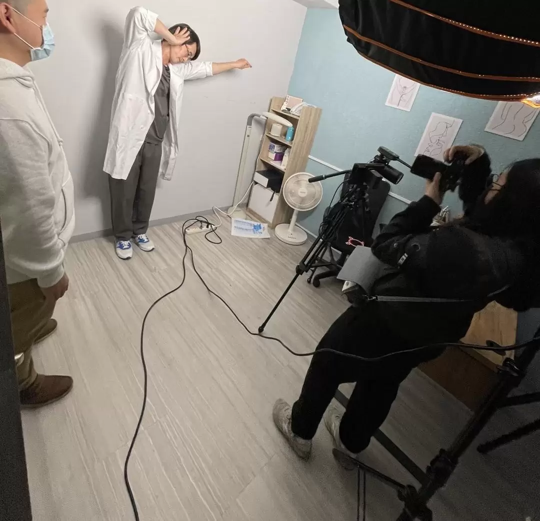 達特楊美學診所吳旻浚醫師受訪日-可專業可搞笑百變帥醫師